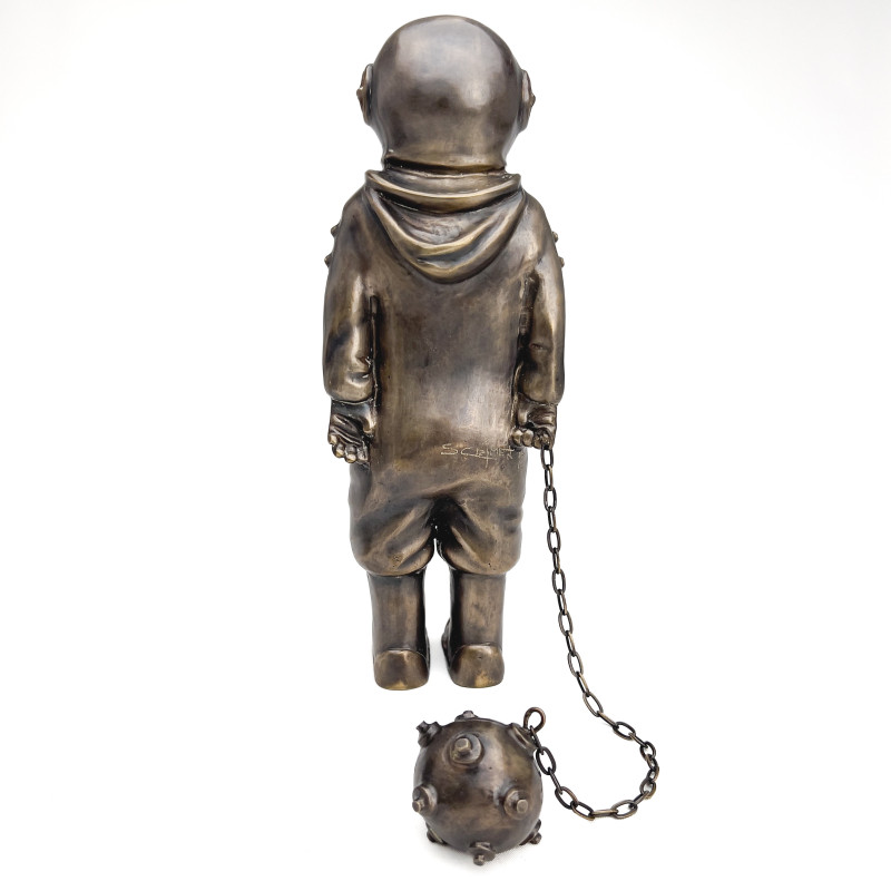 Sofia Crimen - Untitled (Bomb Diver)