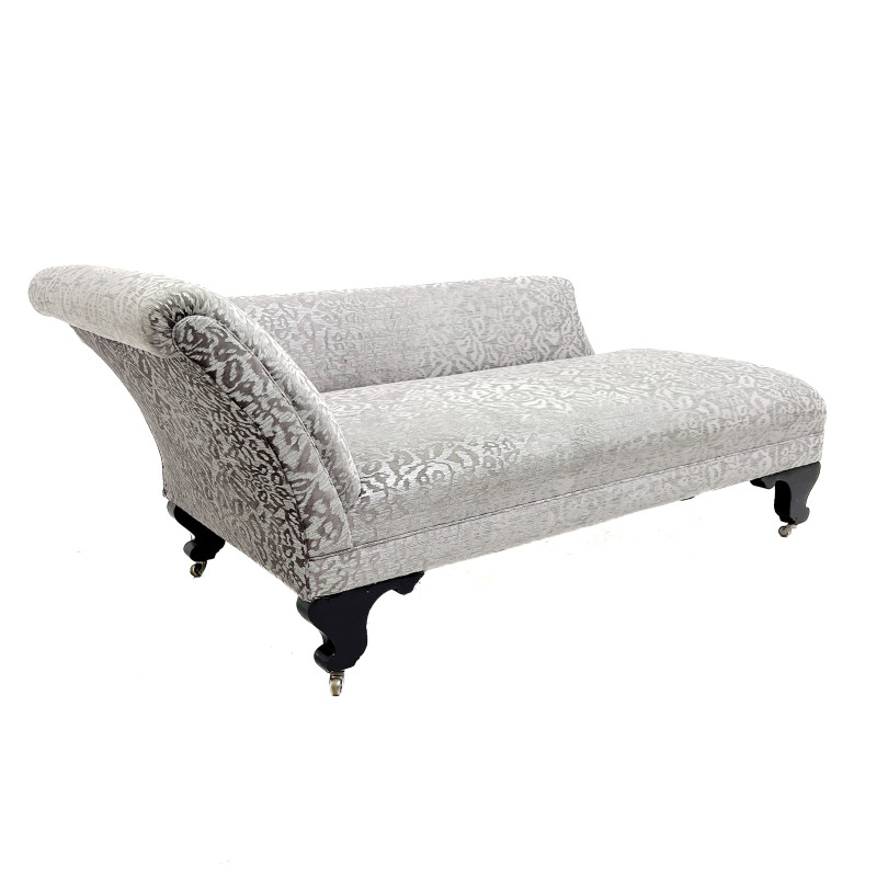 A Contemporary Brocade Upholstered Chaise Longue