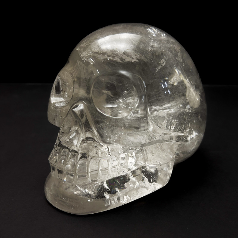 Rock Crystal Skull, varja scepter and other specimens.