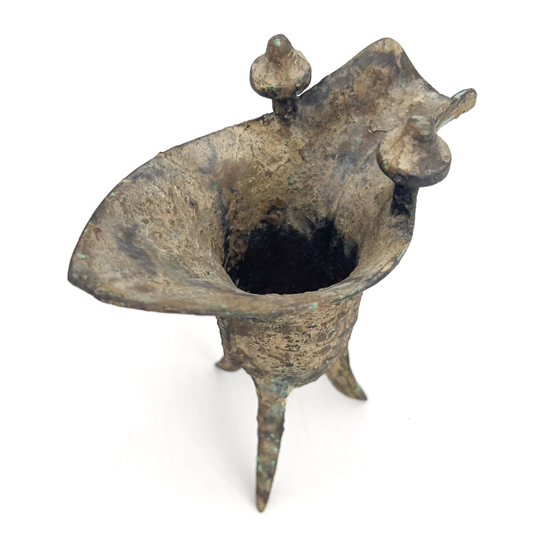 An Archaistic Chinese Patinated Bronze Ritual Wine Vessel, Jue