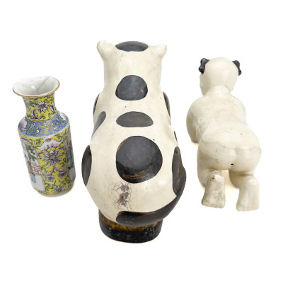 Chinese Glazed Stoneware Cizhou-Type Figural Group and Export Porcelain