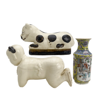 Chinese Glazed Stoneware Cizhou-Type Figural Group and Export Porcelain