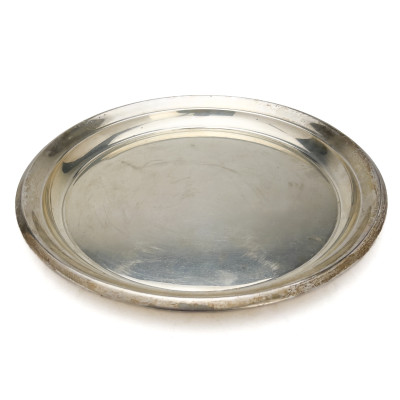 Image for Lot An American Sterling Silver Presentation Salver by Towle Silversmiths
