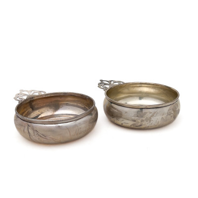 Image for Lot A Near Pair of American Sterling Silver Handled Porringers by Lunt Silversmiths