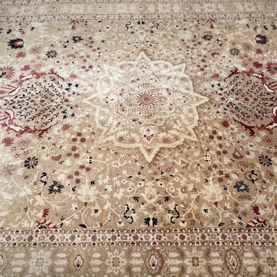A Persian Tabriz Hand-Knotted Medallion Carpet