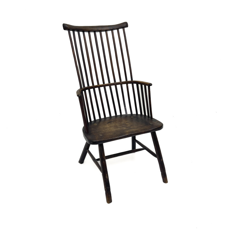 An Antique Comb-Back Windsor Armchair
