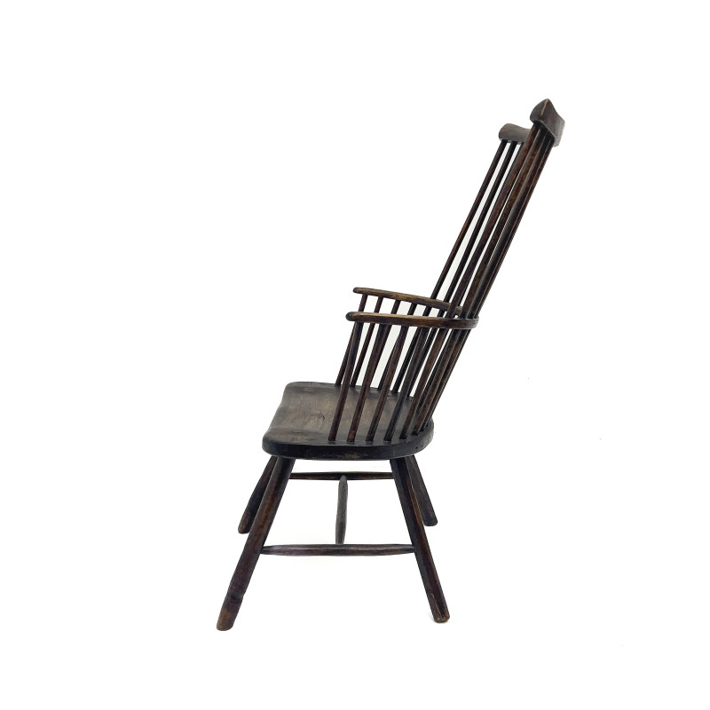 An Antique Comb-Back Windsor Armchair