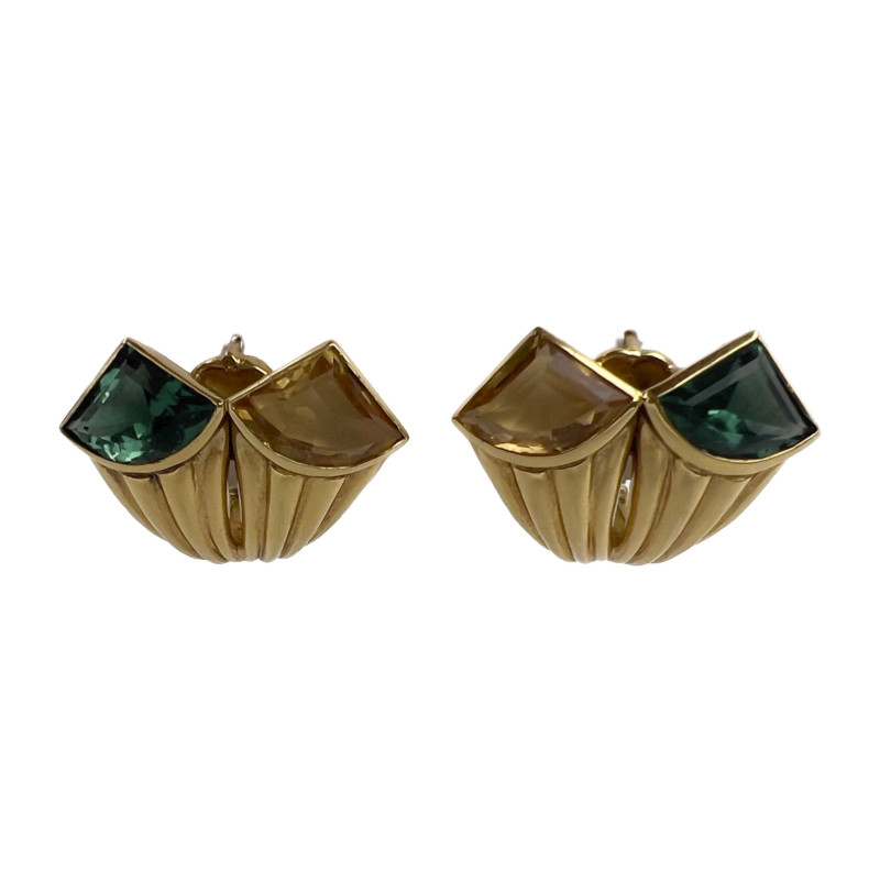 Pair of 18k Yellow Gold Fan-Shaped Earrings with Topazes